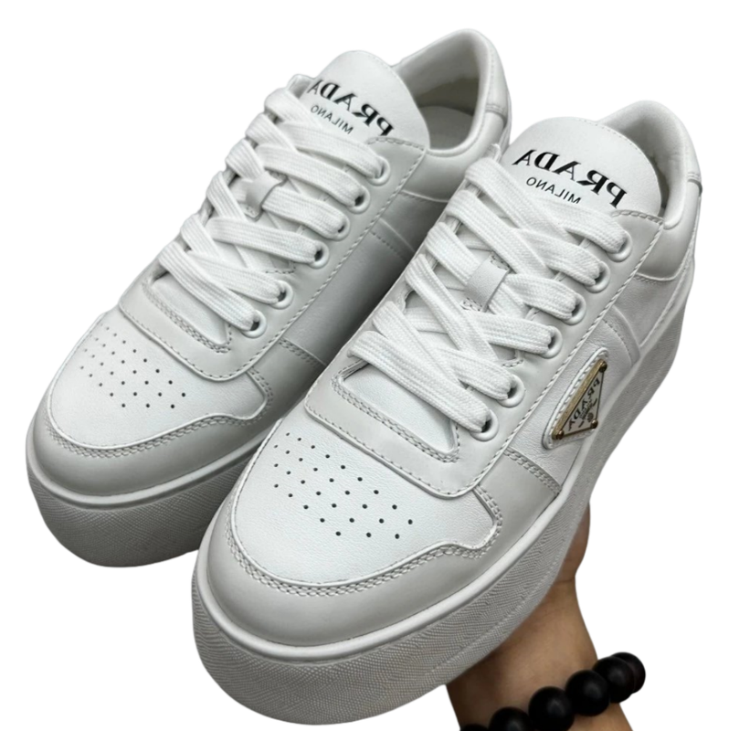 Prada Downtown Bold Zapatillas de Cuero