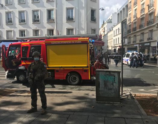 Au moins deux blessés graves dans une attaque à l’arme blanche dans le 11e arrondissement de Paris, un suspect interpellé IMG-4525