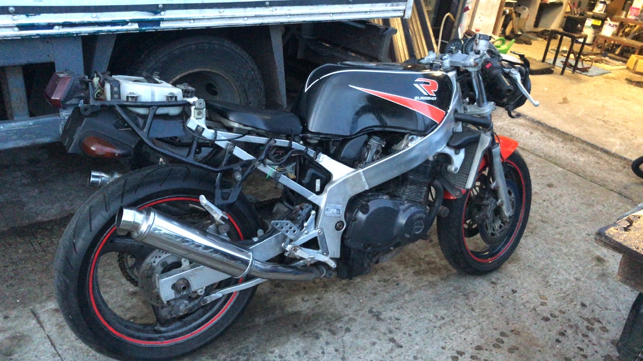 F7EB43DD-AA5B-453F-A7A2-FDAB50711B9C