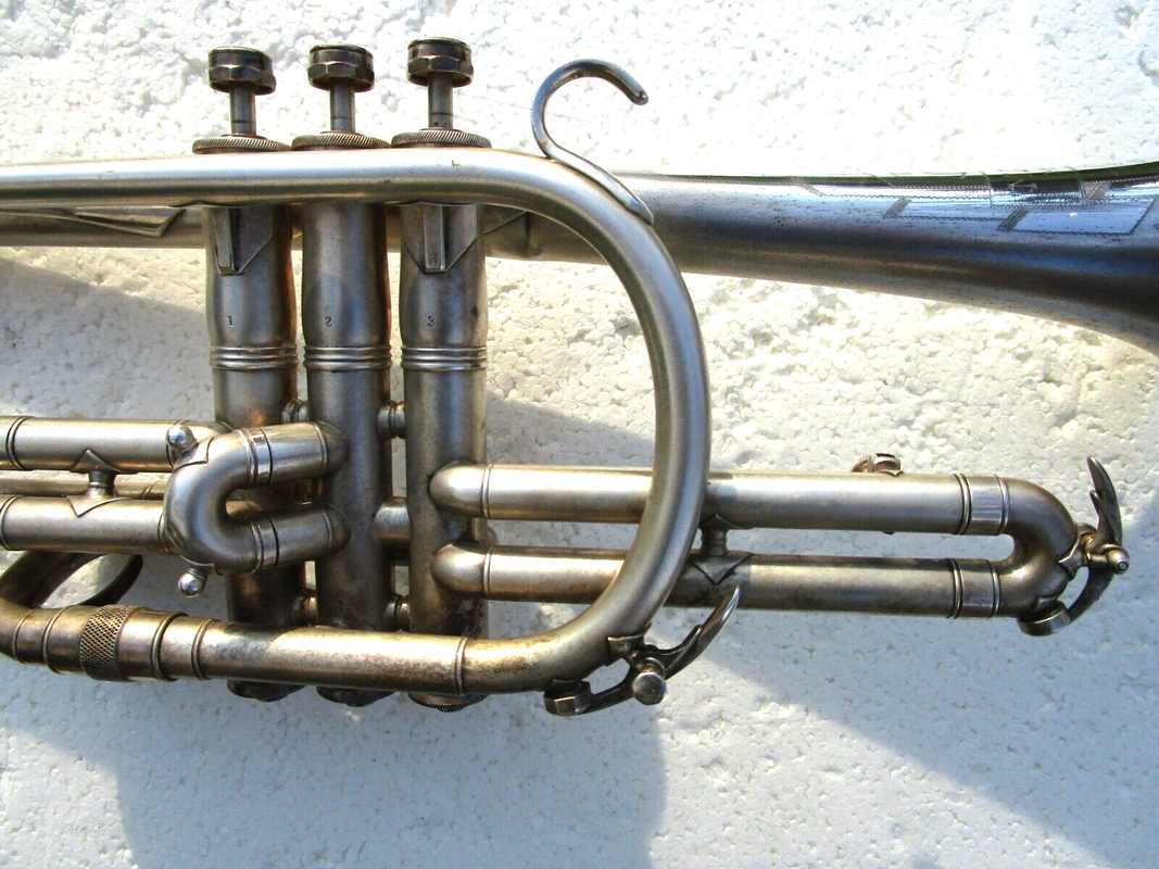 KING 1942-45 MASTER CORNET sn 264933 silver (9)