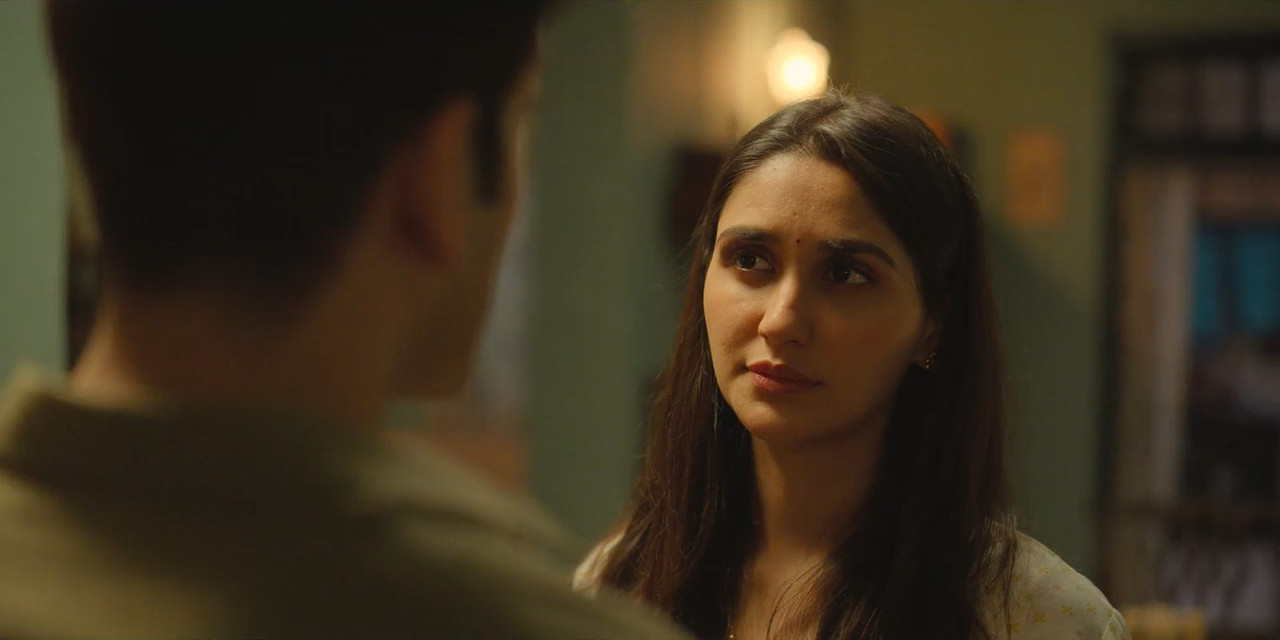 Khakee: The Bihar Chapter (2022) Season 1 [Hindi + Tamil + Telugu + English] WebRip 480p, 720p ESub - Complete Screenshot