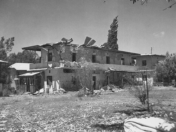 Дгания после боёв, май 1948