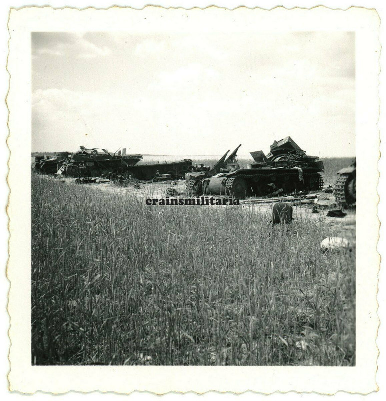 Orig. Foto zerstörte Panzer IV und Panzer II Tank in Frankreich Russland