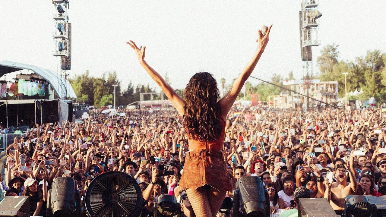 Danna Paola logra sold out en el Auditorio Nacional, así reaccionan sus fans