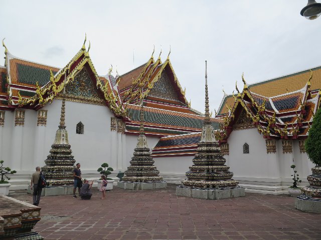 Día 2 - Bangkok Completo: 7 Templos, MBK y Mercado Patpong - TAILANDIA Y CAMBOYA POR MENOS DE 1000€, VIAJE MARCA DE LA CASA (3)