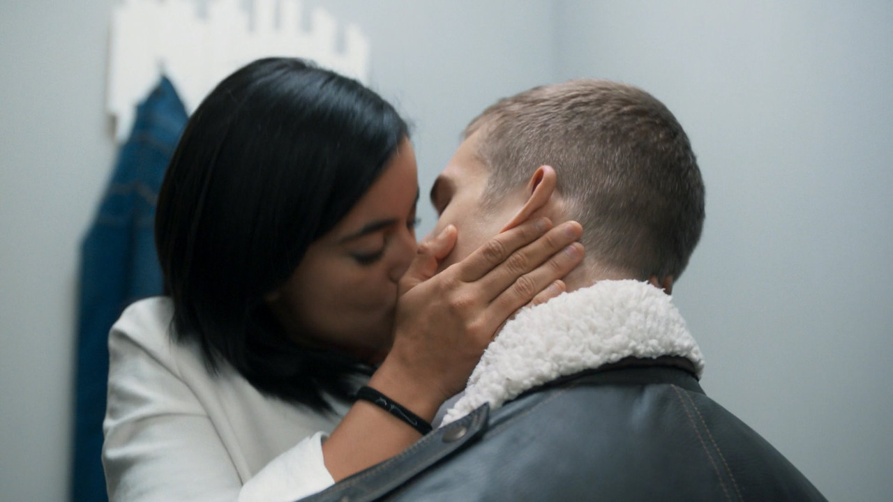 Diablo.Guardian.S01E02.1080p.AMZN.mkv_snapshot_01.58_[2021.07.28_15.13.21]