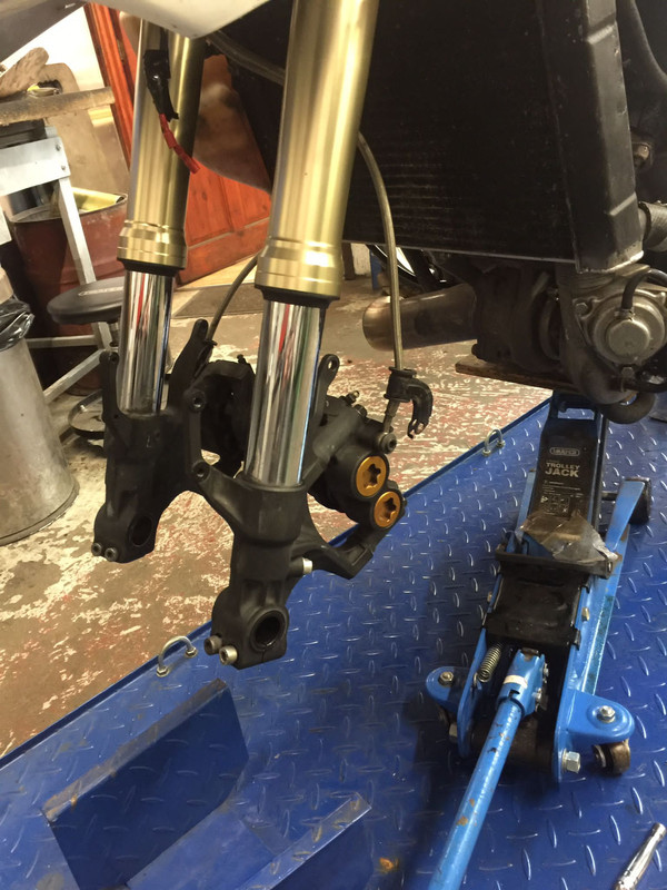 0A0871FD-32E0-4BD7-A386-4AF1C82C5FB9