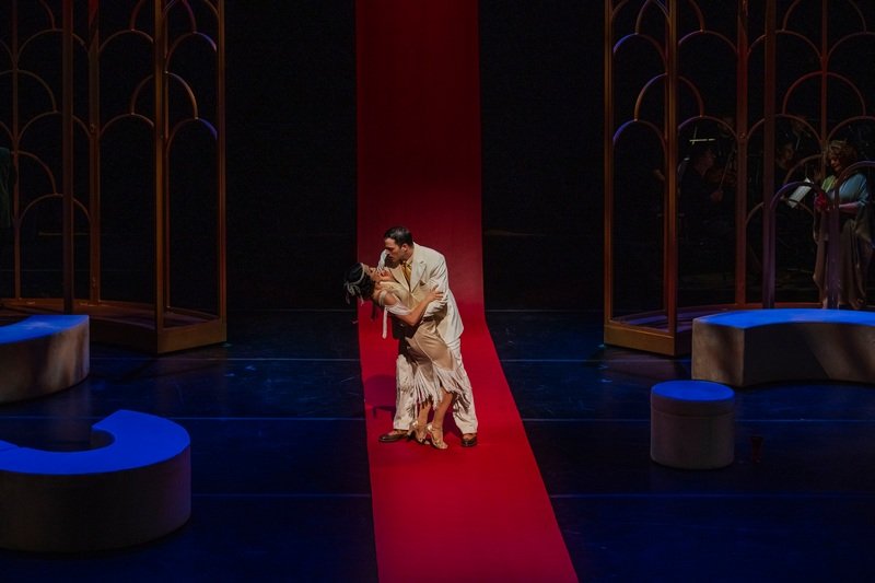 b 56985 or 8elw na dw ton Papa N