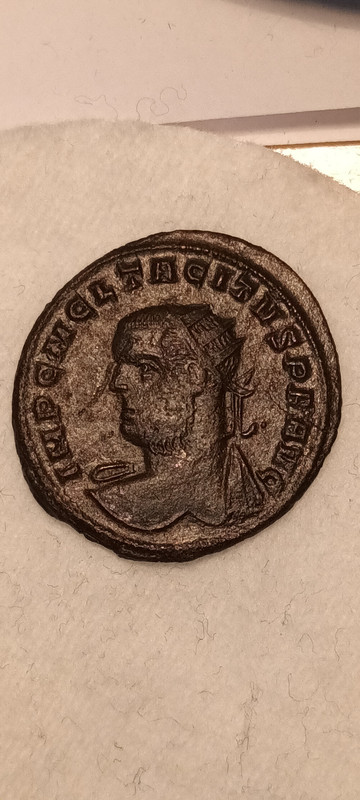 Aureliano de Tácito. CONSERVAT MILIT. Sérdica. Variante unique? 20230524-184502-1