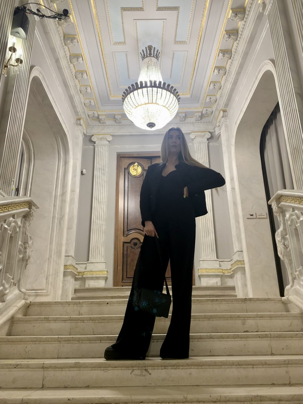 64A83011-8DA8-426F-8F6C-BF0E42860D2C