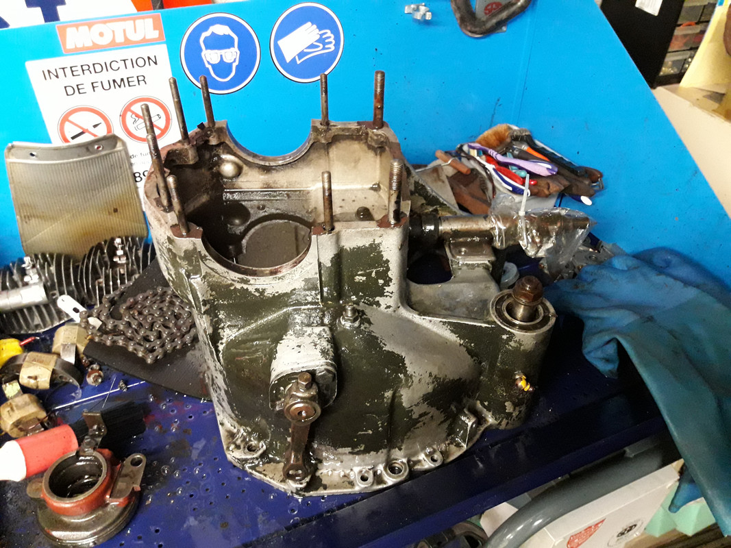 Cloche d'embrayage Traction 03.01.2018