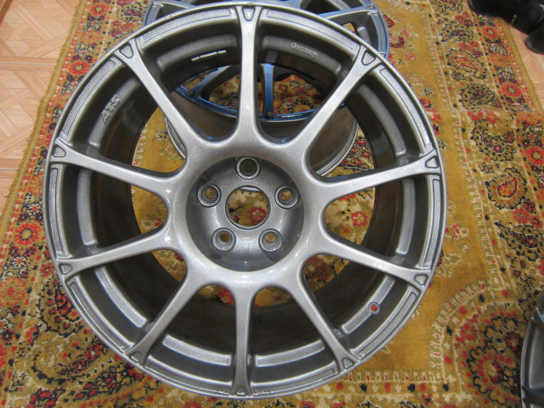 F0A36409-168E-490F-BD31-671A16680345