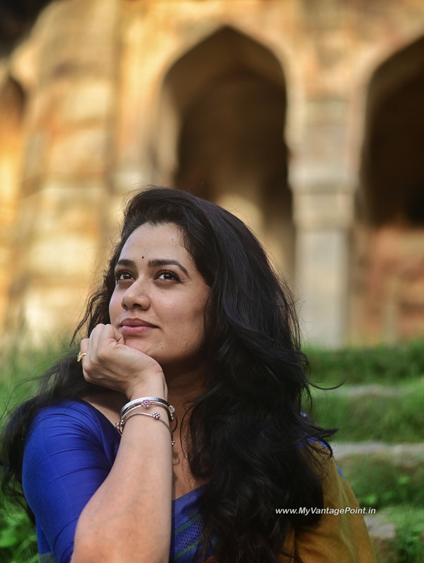 6-Girija-Oak-Godbole-in-Blue-Blouse-Saree-My-Vantage-Point