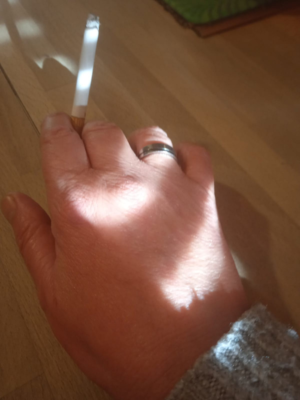 Jeux de mains...............jeux de........mains