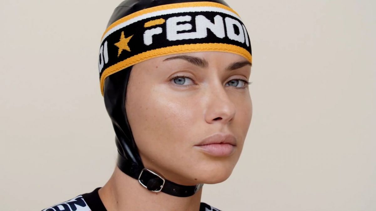 adriana-lima-for-love-magazine-december-2018-january-2019-6