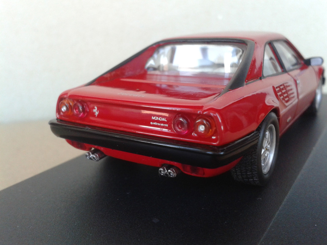 1982 Ferrari Mondial Quattrovalvole (Ixo – nº62 Ferrari GT Collection) (7)