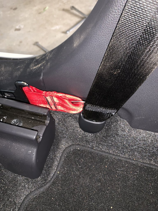 D114AD28-CB65-4111-B12A-25BE212BB8B0