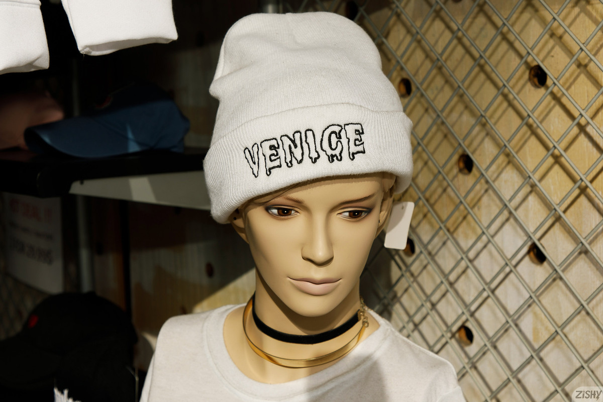 full_016_1044459021113648