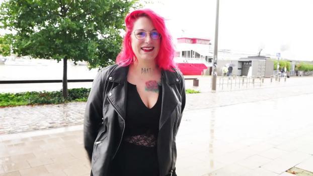 JacquieEtMichelTV – Lody – 35 years old, from Bordeaux!