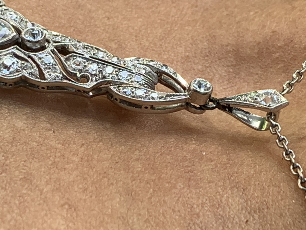 AED1EF6B-700F-4AA8-B0ED-2C9E35A27FBD