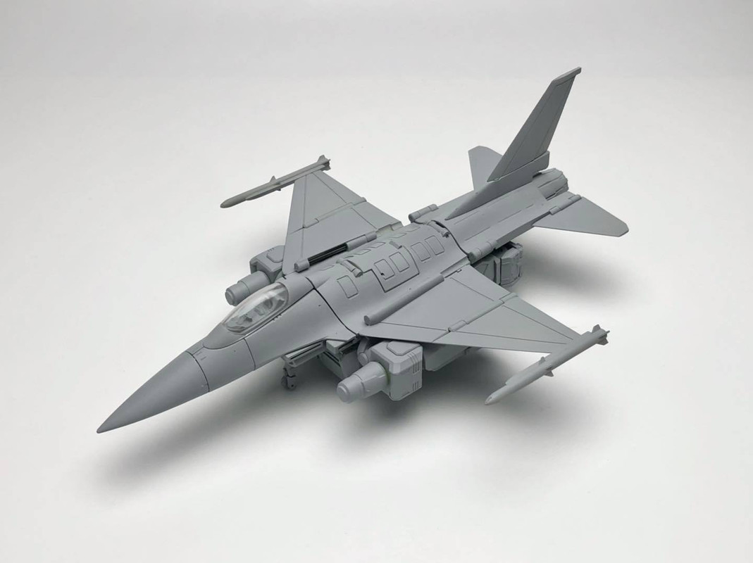 Fans-Hobby-MB-23-Dreadwing-Buster-18