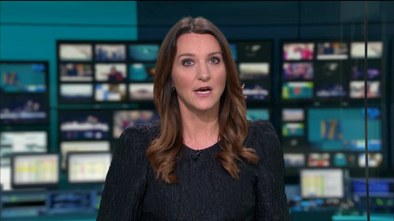 ITV Evening News_20201025_18301850.ts_snapshot_01.32.927