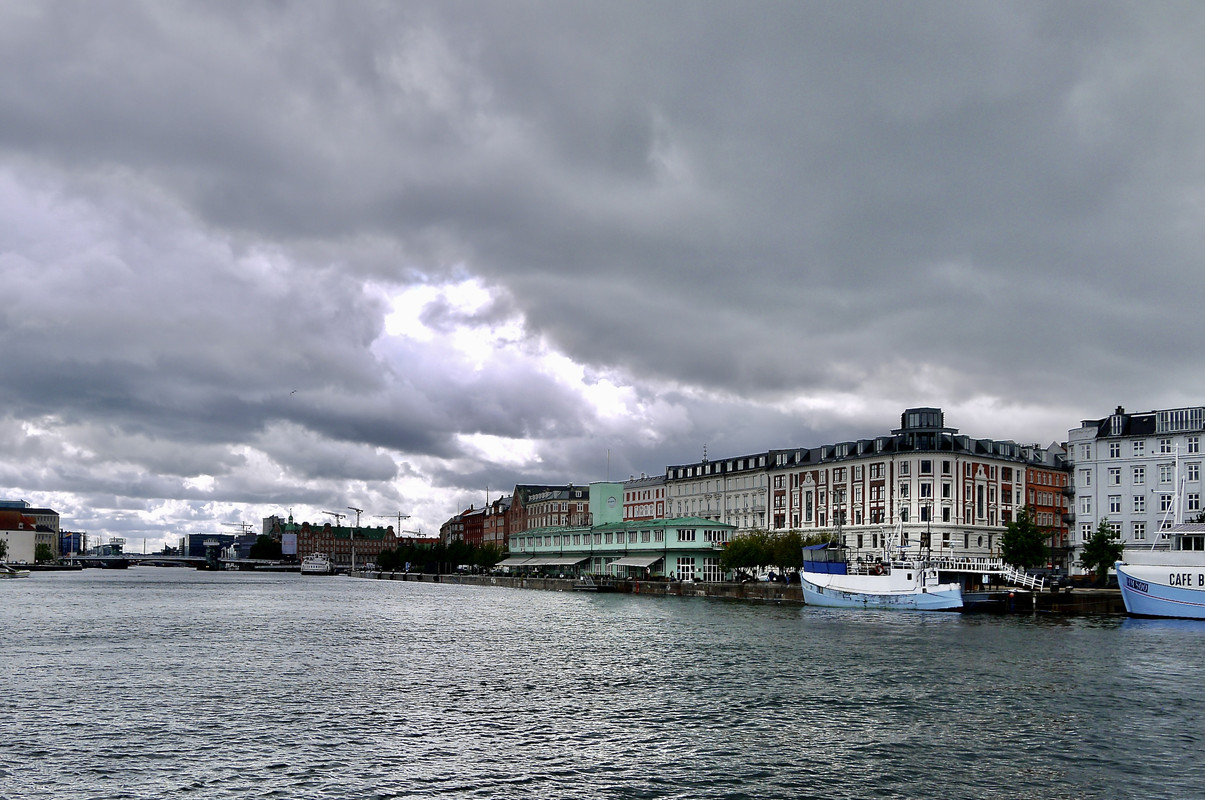 3611BD3B-2FB2-4E35-B5FD-4721CF5CA5F7_1_201_a