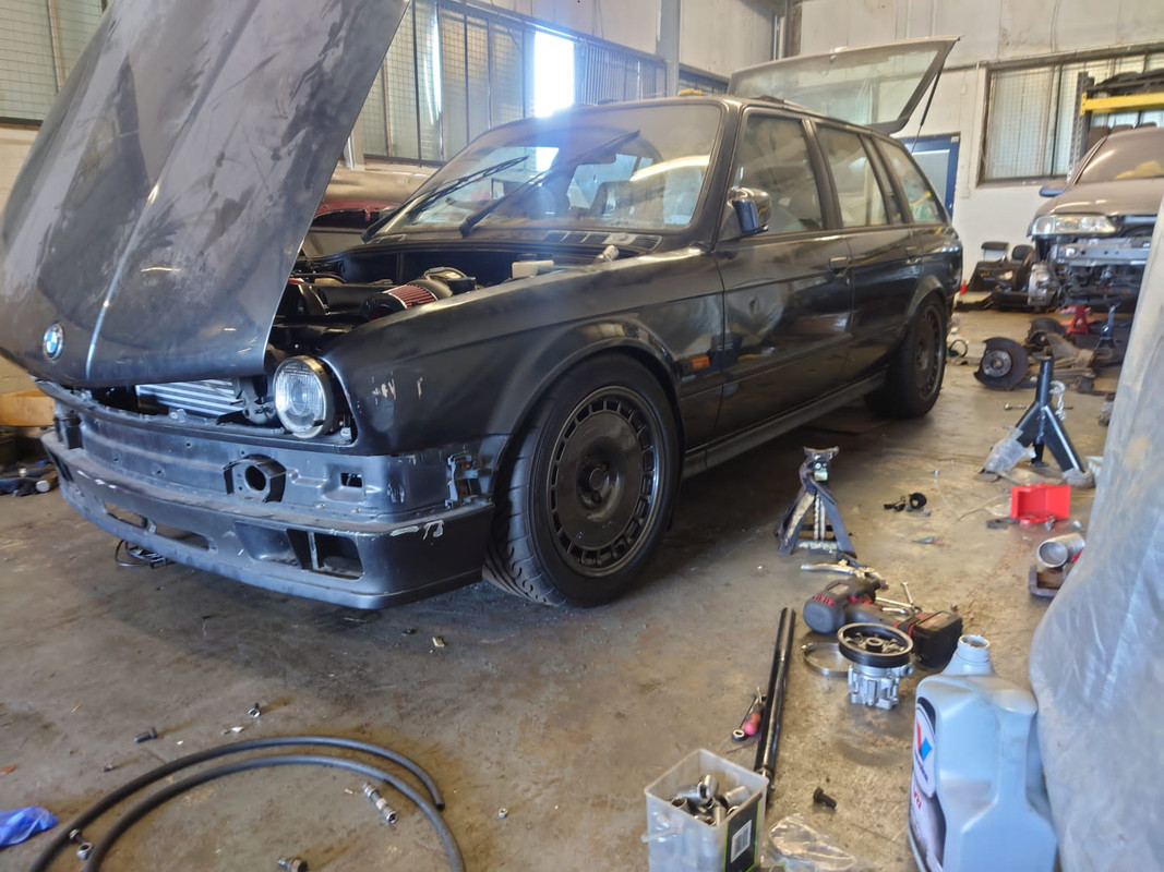 4D2FE389-8766-4A9E-900A-516FB82831EA