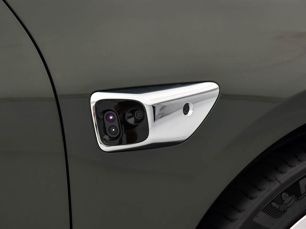 1400x1050_autohomecar__ChxpVmiijyqAM9O5AAKYb_5tBFg689