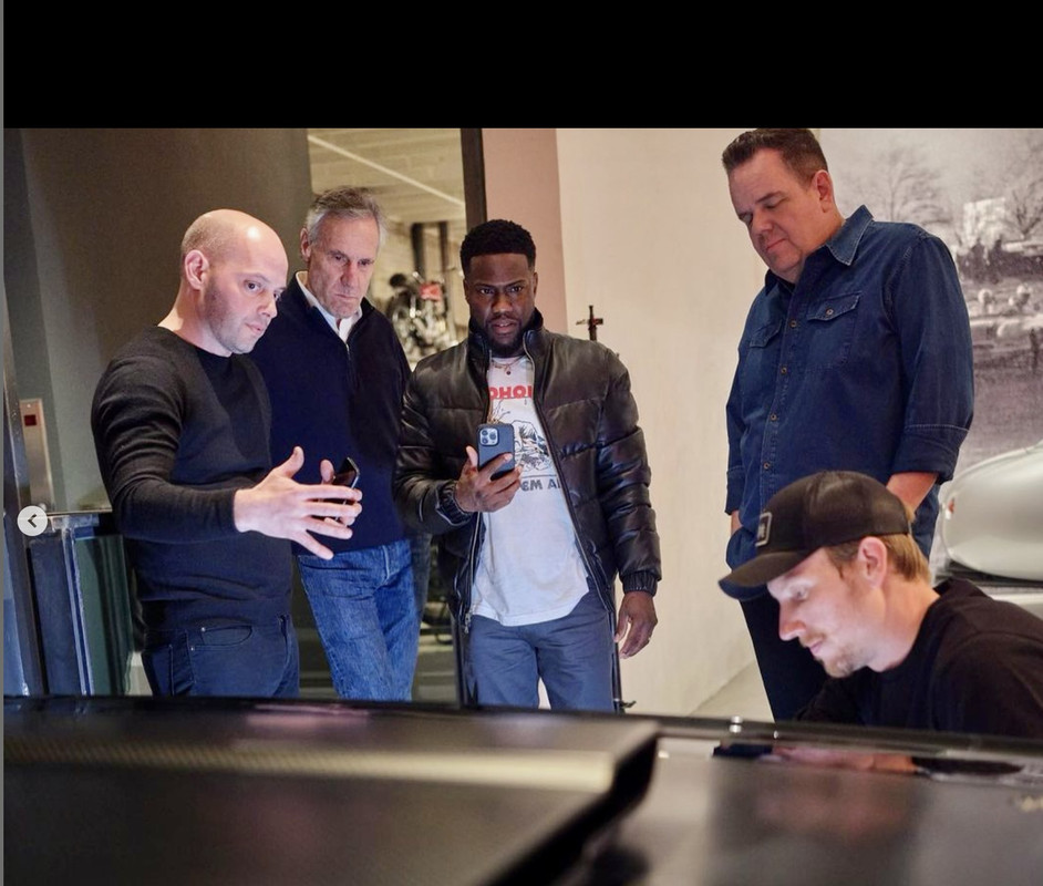 6EA66C66-6D77-48BA-ACA2-C21744B86CC1