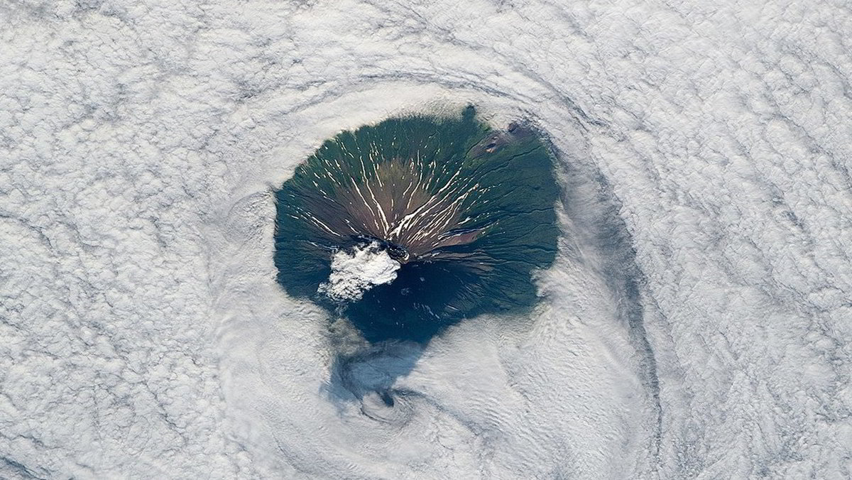 video vulcano alaid isole curili