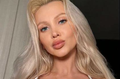 Beautiful Blonde Shows Massive Big Tits Naked XXX