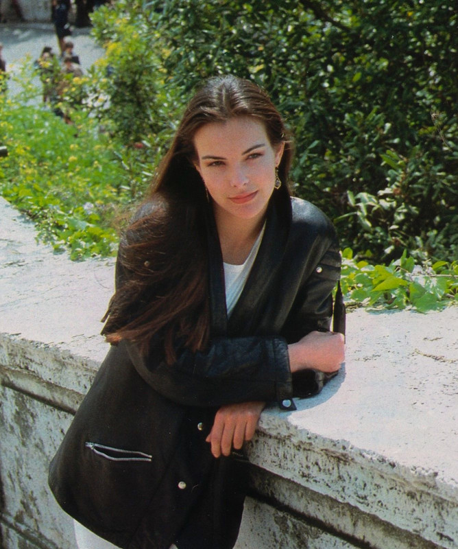 Carole_Bouquet_b36