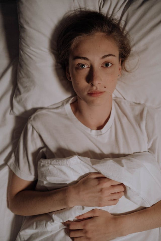lack of sleep increases inflammation, distub hormones and affect gut health
