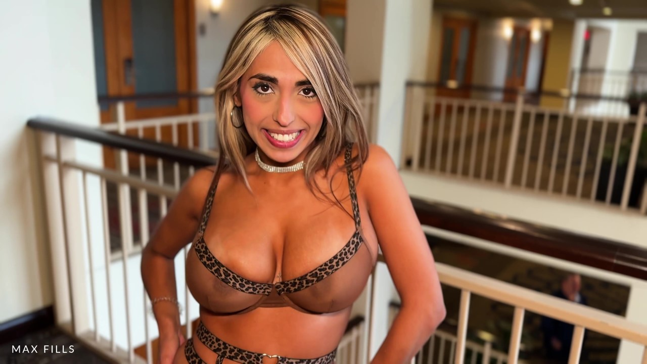 OnlyFans 2025 Luna Colombiana Horny Hotel Goer Begs For My Cock In Spanish