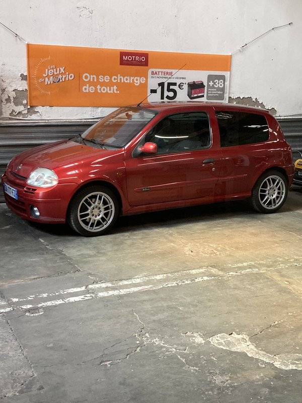 A42E4F8E-810A-4FE6-A3C1-39E181CCE75B