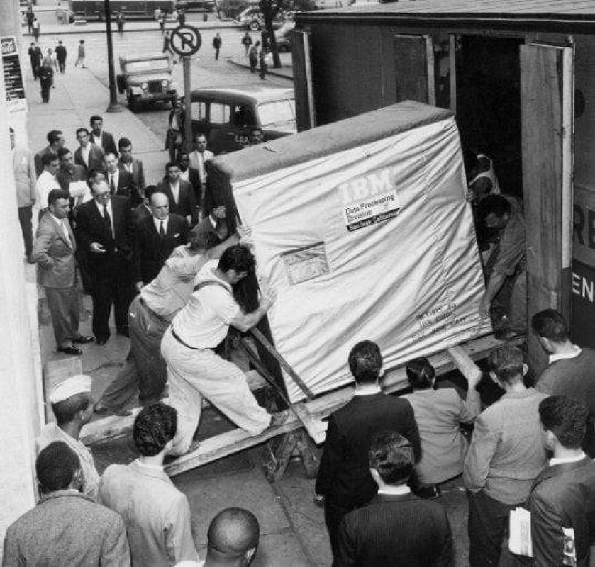 5MB computer storage in the 1950,s