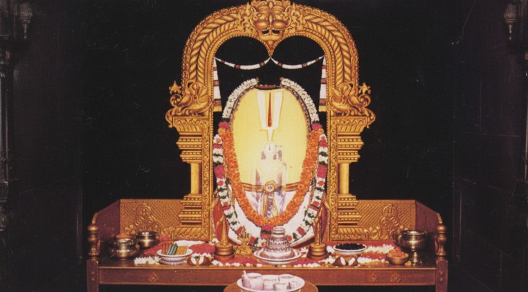 Simhachalam Nijaroopa Darshan for Financial Block Removal and Absolute Protection