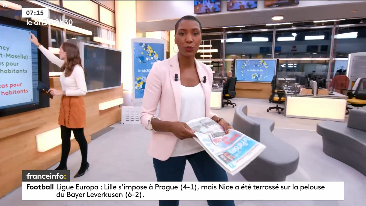 10.23 - 05.29.00 - 9h30. Entre JT, chroniques, invités et revues de p....ts_snapshot_00.52.50.091