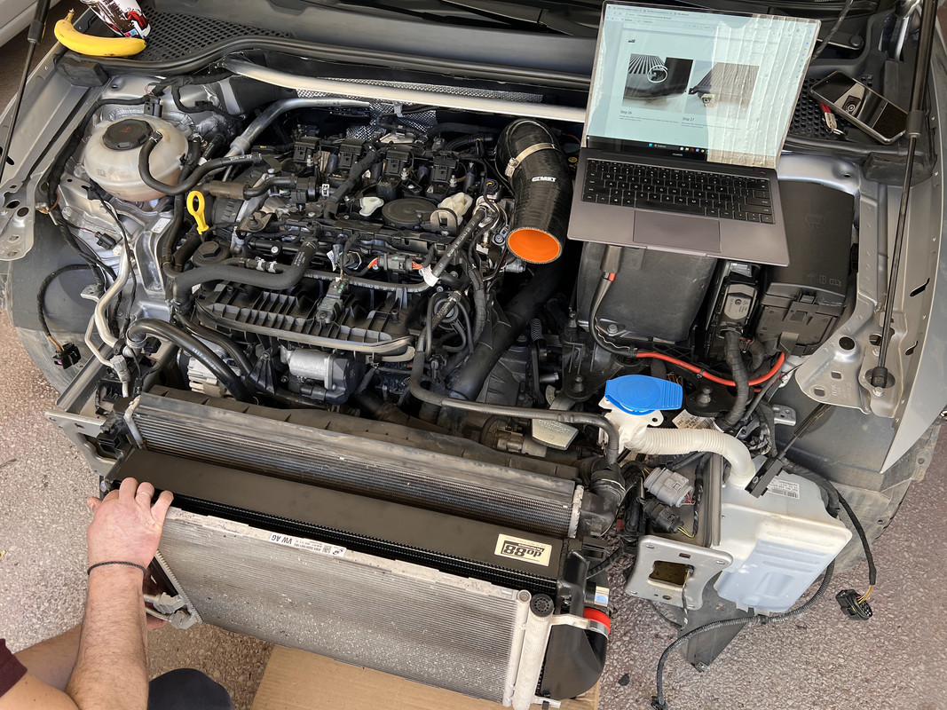 0A970389-6E43-4D1A-A1E0-A52BC9B2D611