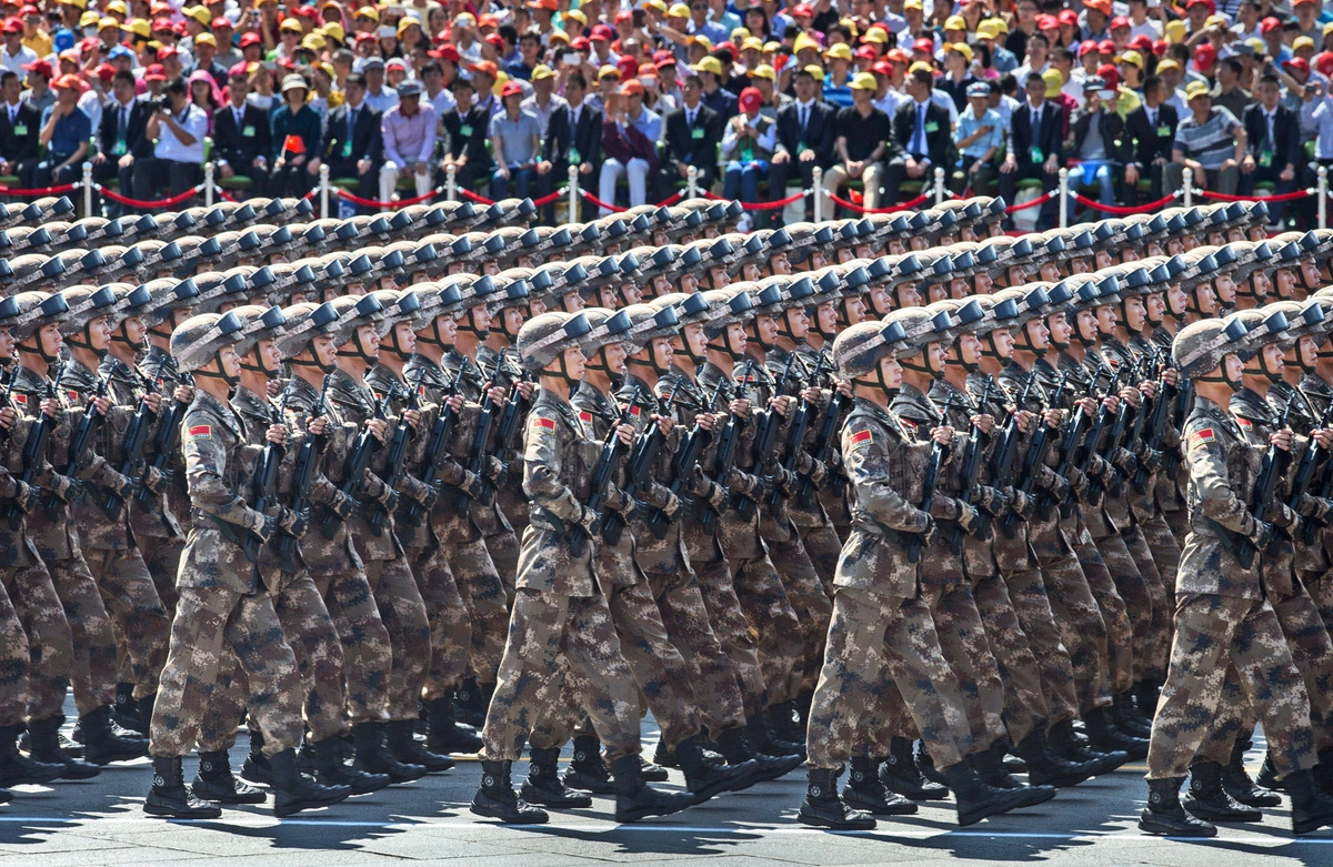 NATO vadovas sunerimęs: Kinija tuoj bus galingiausia pasaulio ekonomika, jos laivynas galia prilygsta britų karališkajam laivynui