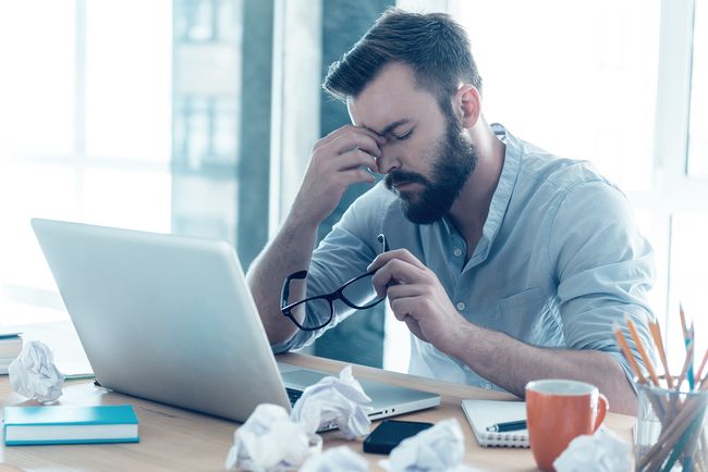 จ้องคอมฯ นาน เคืองตา ตาพร่ามัว  ปัญหาจากกลุ่มอาการ Computer Vision Syndrome