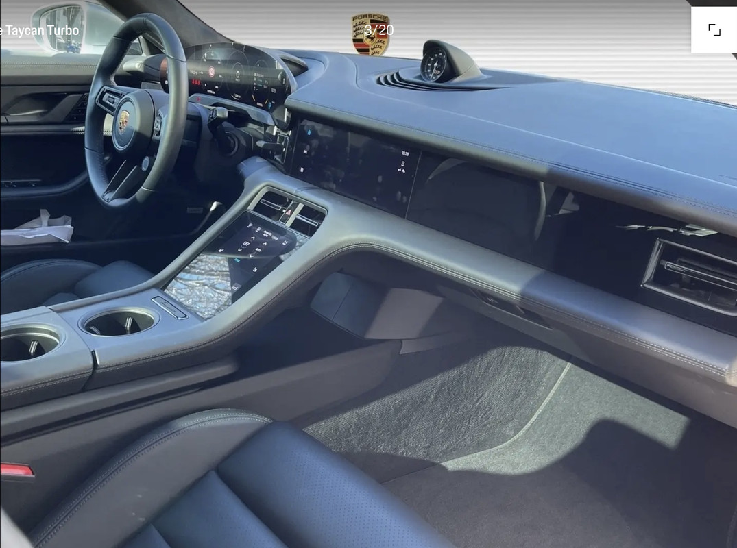 F5DC2706-49F0-476A-8553-3FA2A1BBB1DE