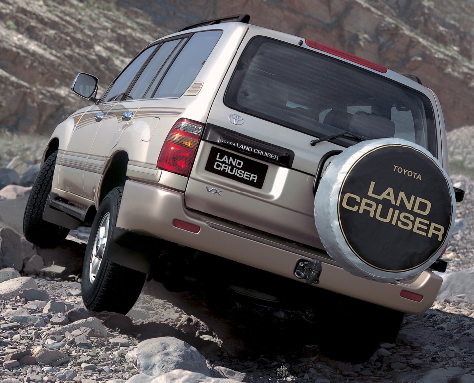 Toyota-Land Cruiser-100 VXR