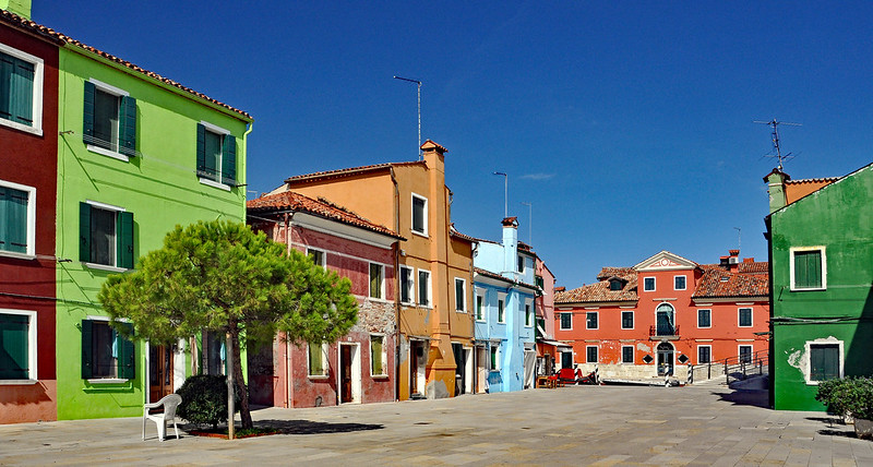 multistreetveniceitalyjpg.jpg