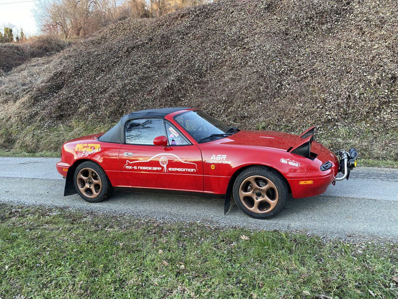 [Immagine: 6039546711031616132.jpg]