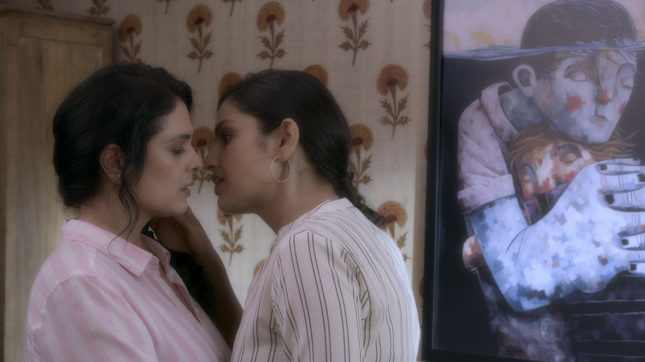 [Image: vlcsnap-2022-09-30-17h40m00s553.png]