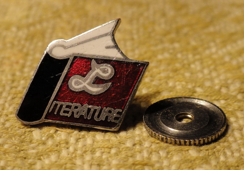 Знак Литература