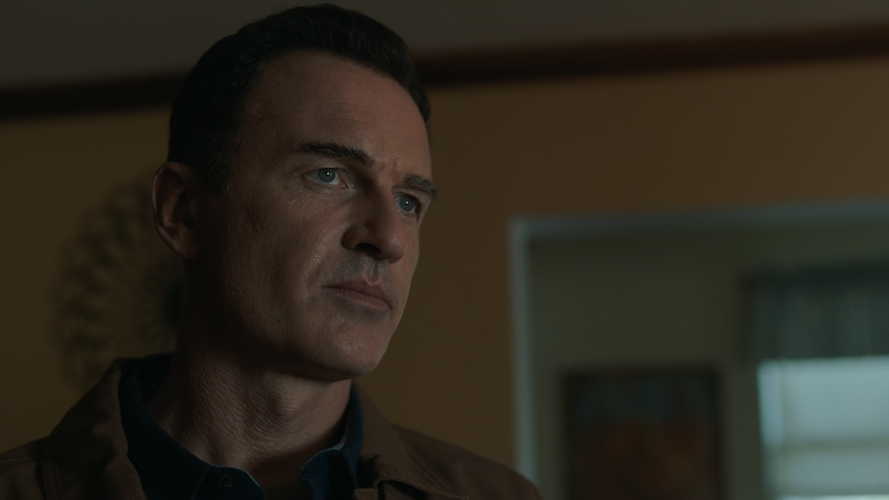 FBI.Most.Wanted.S01E11.Ironbound.1080p.10bit.AMZN.WEB-DL.DDP5.1.HEVC-Vyndros.mkv_snapshot_14.51_[202