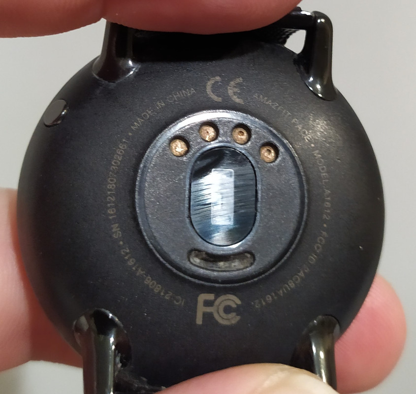 Amazfit Pace - Διάβρωση επαφών